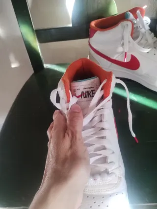 Deportivas bota Nike Blancas y Rojas