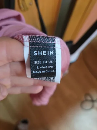 Vestido rosa largo plisado