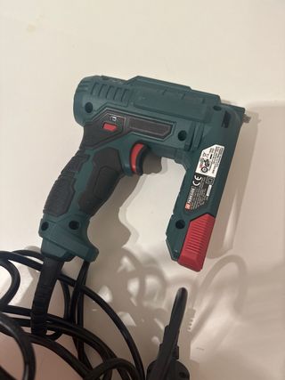 Grapadora y Clavadora Eléctrica Parkside PHET 15C2