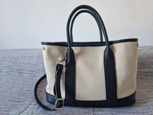 Bolso tote beige y negro