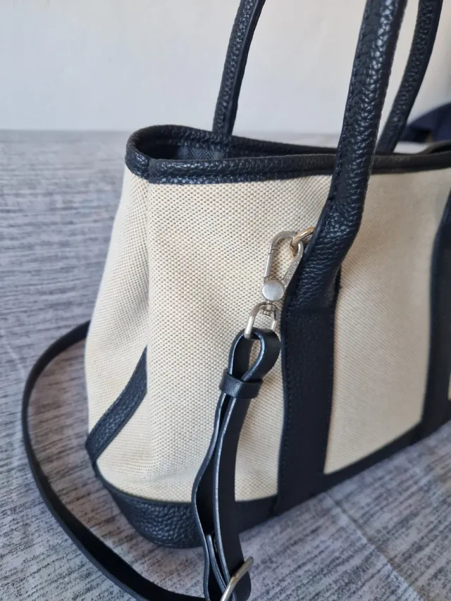 Bolso tote beige y negro