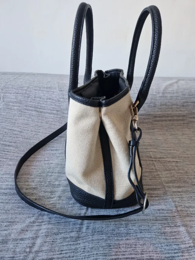 Bolso tote beige y negro