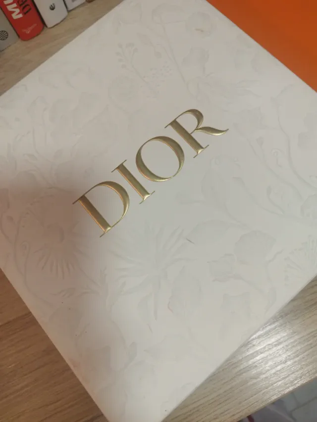 Cajas Hermes y Dior