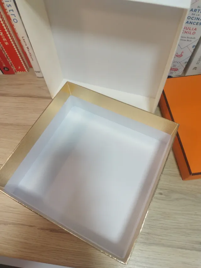 Cajas Hermes y Dior