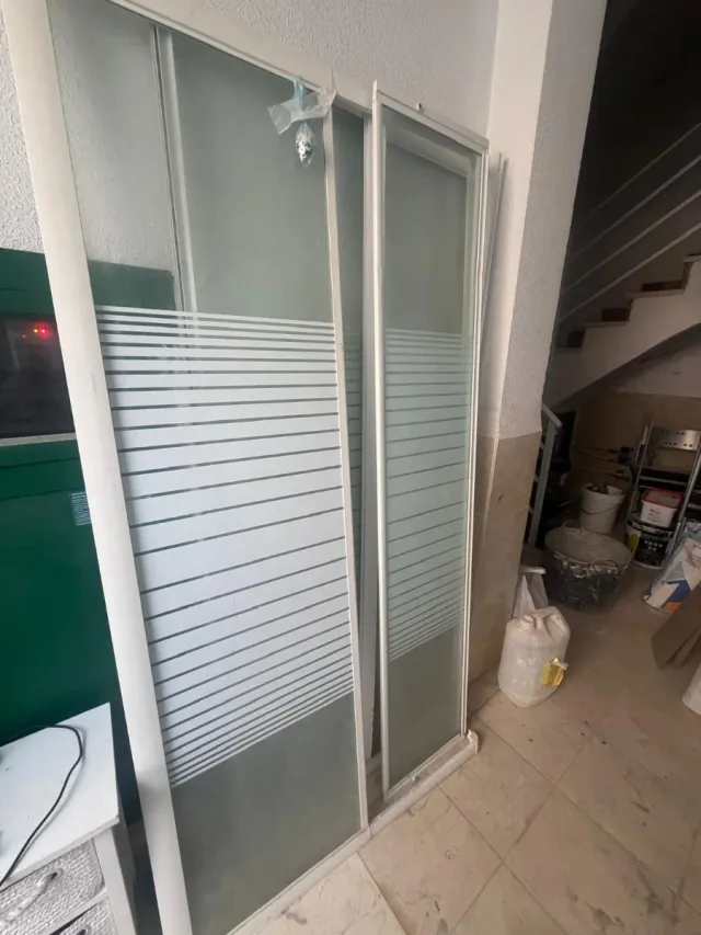 Mampara de baño cristal y metal