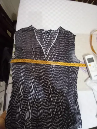 Camicetta elasticizzata fantasia chevron