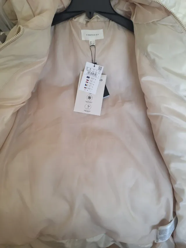 Anorak Cortefiel con capucha