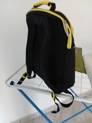 Mochila Bacardi Negra y Amarilla