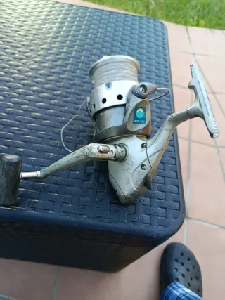 Carrete de pesca Capri y Logic