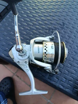 Carrete de pesca Capri y Logic