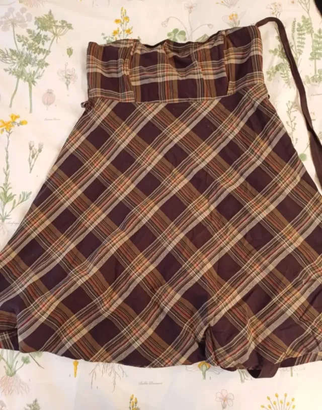 Vestido palabra de honor a cuadros