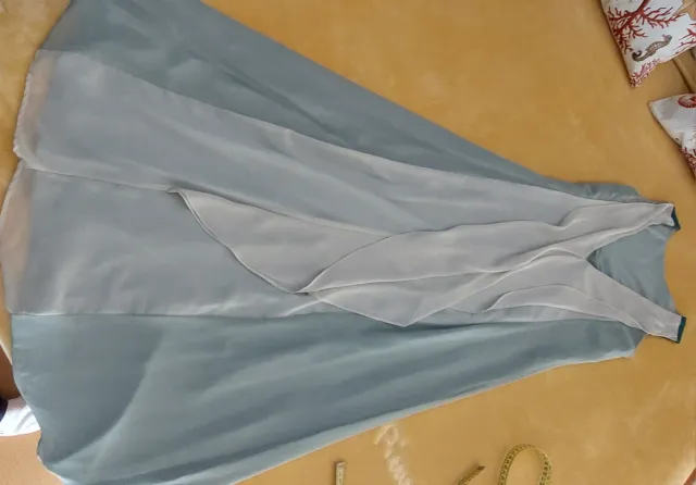 Vestido largo de gasa verde azulado