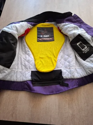 Chaqueta de motorista morada