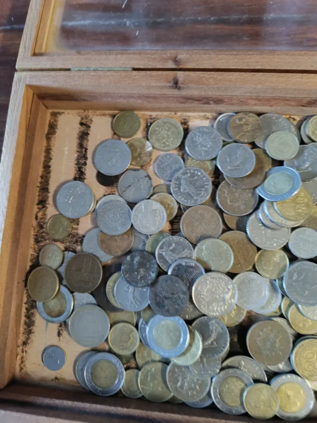 Lote Billetes Españoles y monedas extranjeras