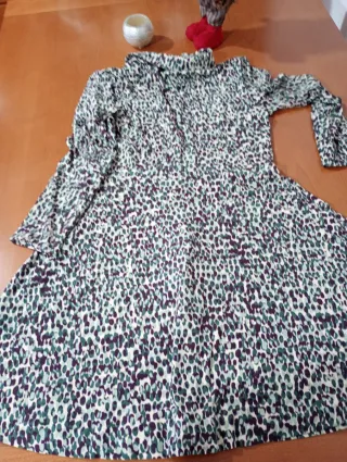 Vestido estampado verde y morado