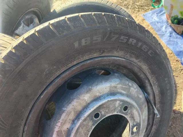 5 Ruedas ford transit 2008