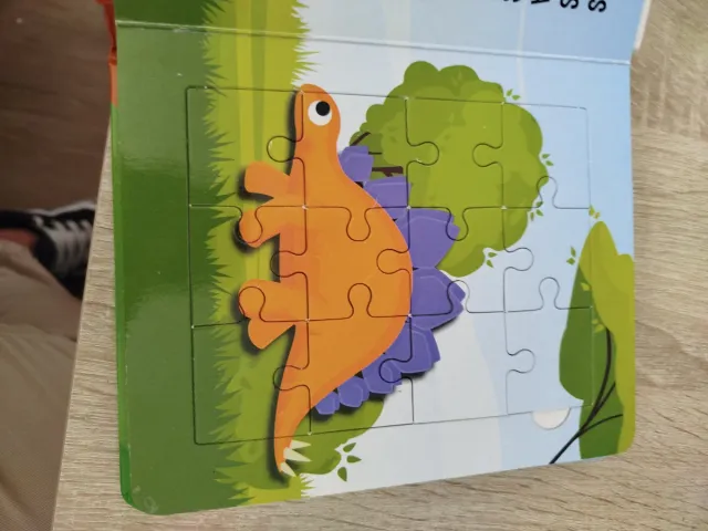 LIBRO PUZLE DINOSAURIOS