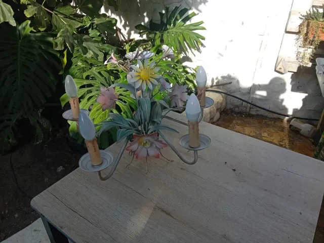 Lámpara de techo de hierro pintado a mano