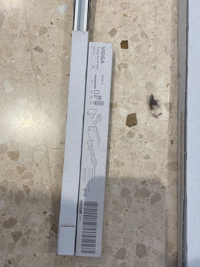 Riel de Cortina Ikea Vidga de 140 cm.