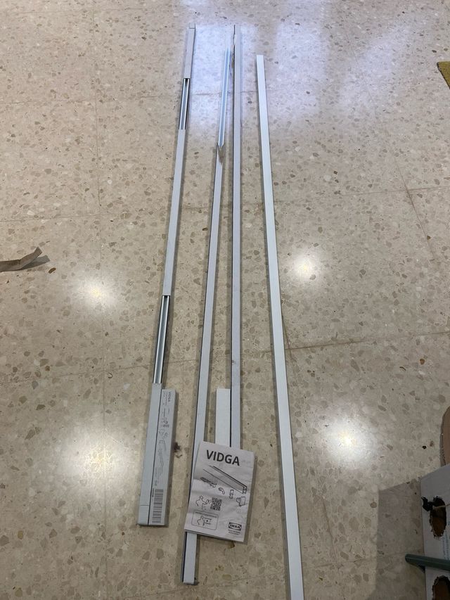 Riel de Cortina Ikea Vidga de 140 cm.