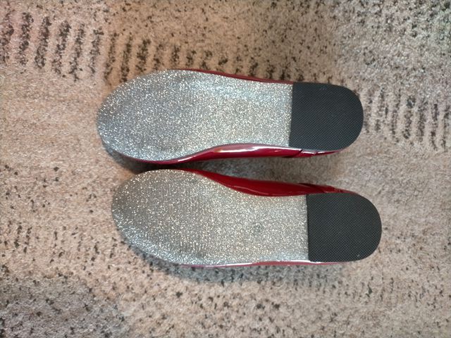 Zapatos niña charol burdeos T-bar