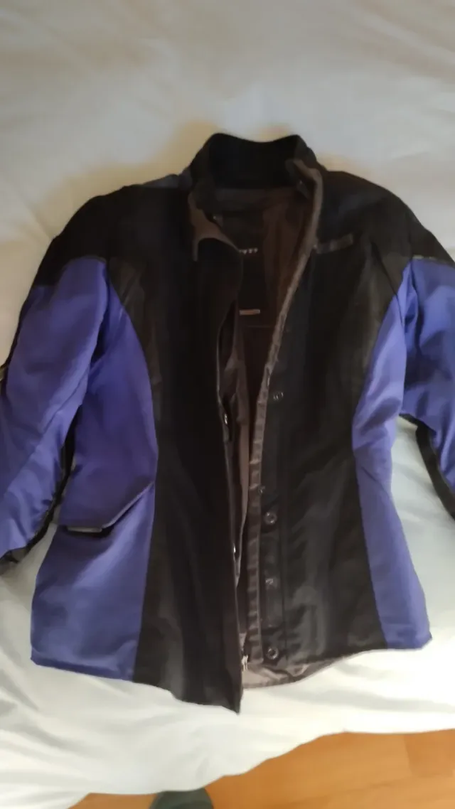 Chaqueta de moto negra y azul Daniese