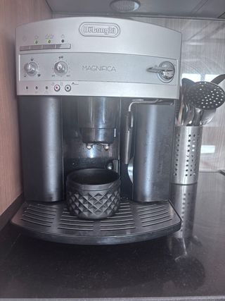 Cafetera Delonghi Magnifica