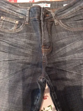 Pantalón vaquero azul oscuro