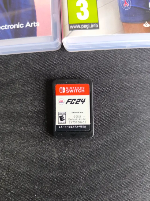 Pacchetto Giochi FIFA 22, 23 Legacy e FC 24 Switch