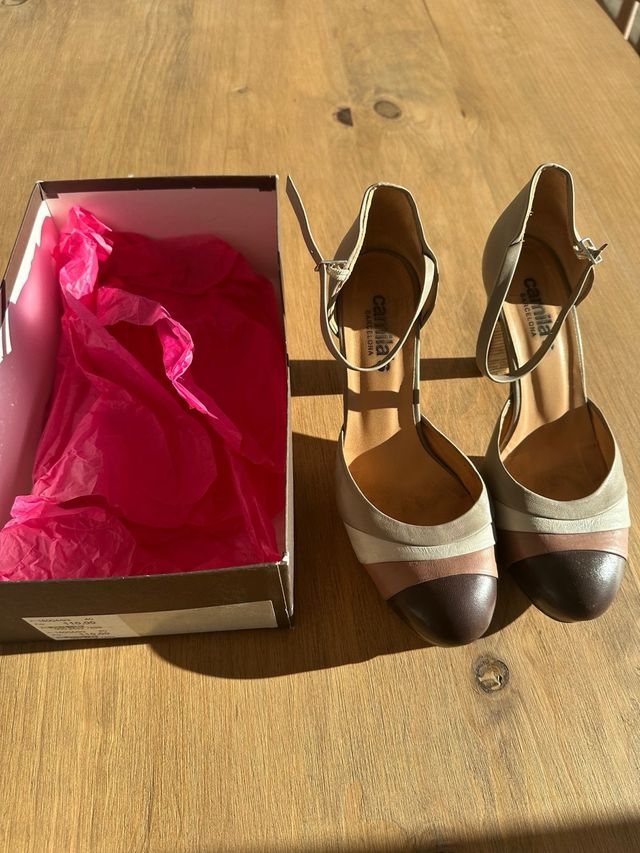 Zapatos tacón camilas T. 40