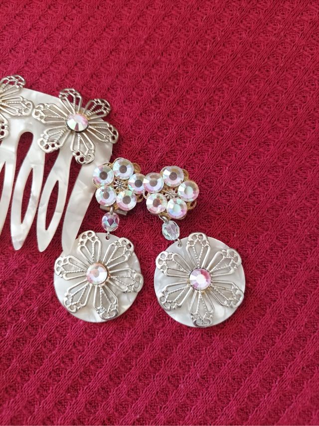 Peina y pendientes nacar