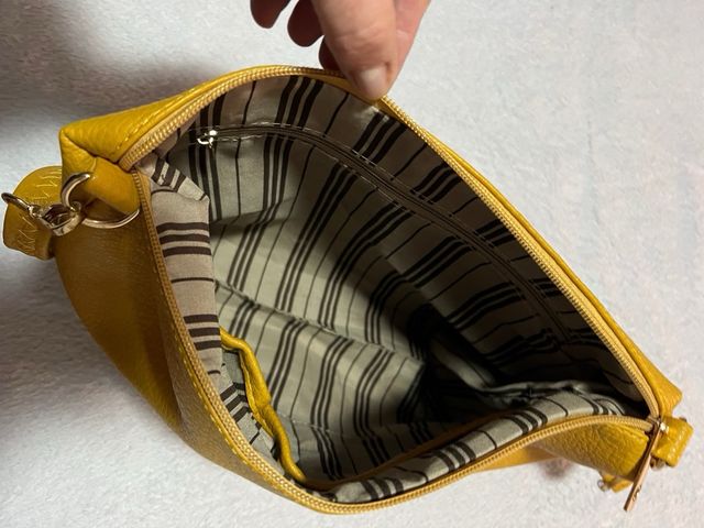 Bolso amarillo mostaza