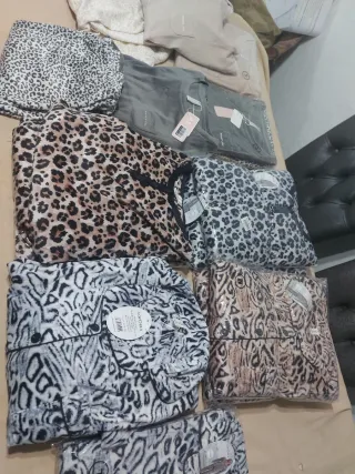 Pijama LOVELY estampado animal print Talla M