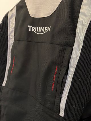 Chaqueta Moto Triumph Negra y Gris