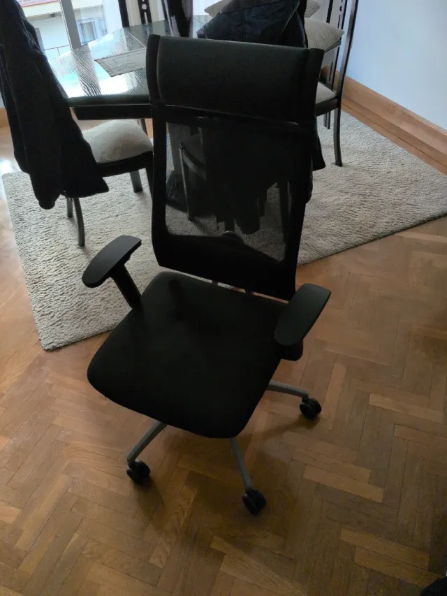 Silla de oficina Sedus negra Open Up