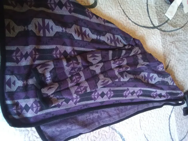 Chaqueta punto étnica gris y morada