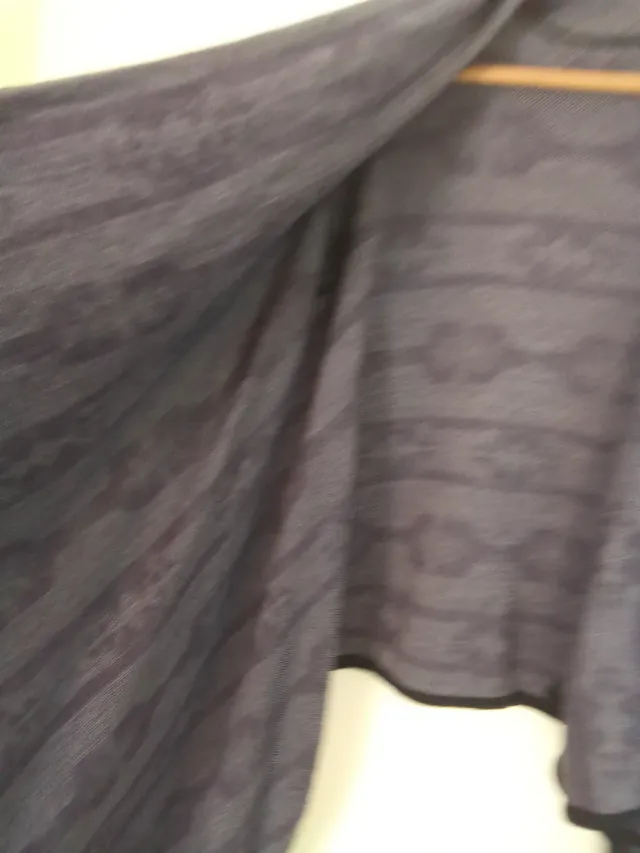 Chaqueta punto étnica gris y morada