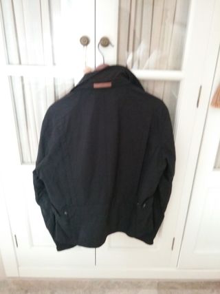 Cazadora Massimo Dutti Negra Talla L.