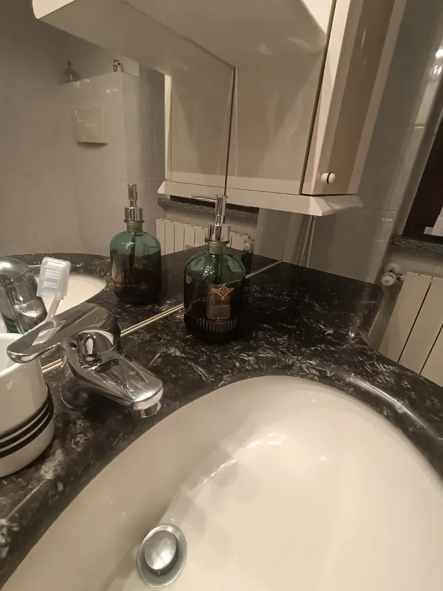 Dispenser sapone da bottiglia di gin apenera