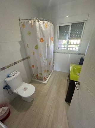 Chalet en venta en Carmona