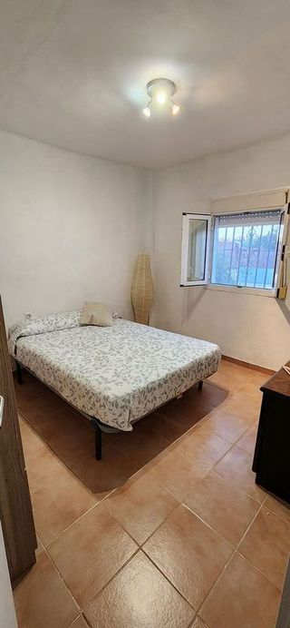 Chalet en venta en Carmona