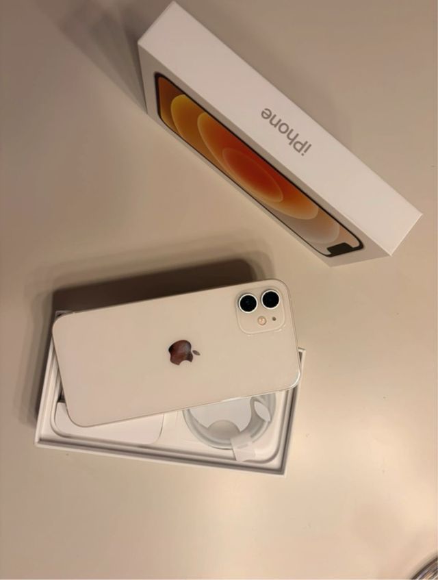 iPhone 12 64GB
