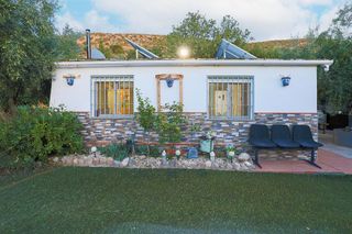 Cortijo en venta en Barrio de la Vega en Monachil