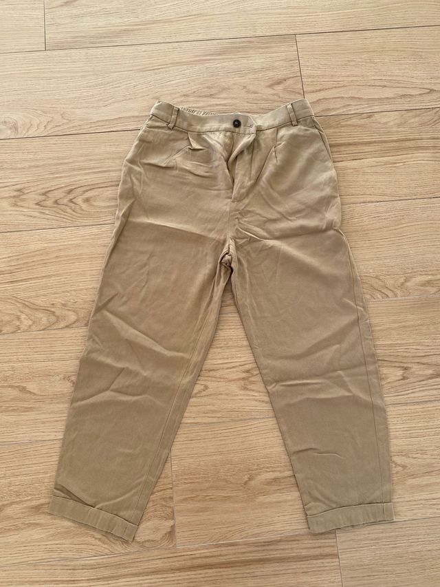 Pantalones beige