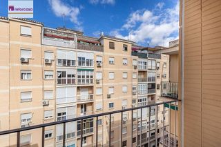 Piso en venta en Camino de Ronda - Rosaleda en Granada