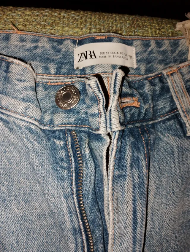 Jeans Zara vita alta strappati