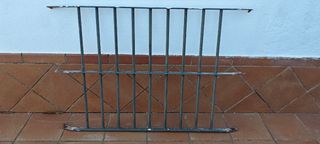 Reja de cuadradillo de hierro para ventanas