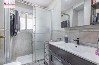 Piso en venta en Barrio de Zaidín en Granada