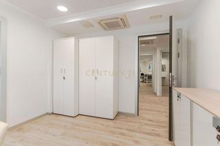 Oficina en venta en San Matías - Realejo en Granada