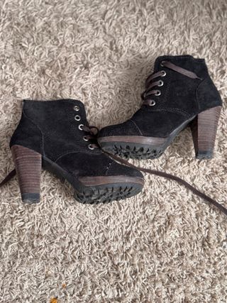 Botines Mango Ante Tacón Madera